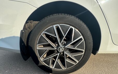 Skoda Octavia IV, 2022 год, 3 500 000 рублей, 23 фотография