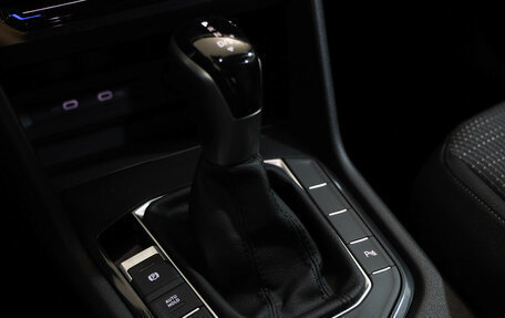 Volkswagen Tiguan II, 2021 год, 2 879 000 рублей, 16 фотография