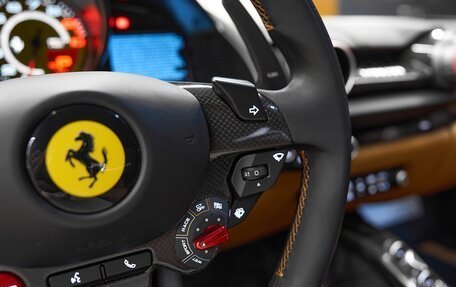 Ferrari 812, 2019 год, 28 300 000 рублей, 14 фотография