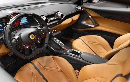 Ferrari 812, 2019 год, 28 300 000 рублей, 18 фотография