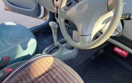 Toyota Vitz, 1999 год, 235 000 рублей, 4 фотография