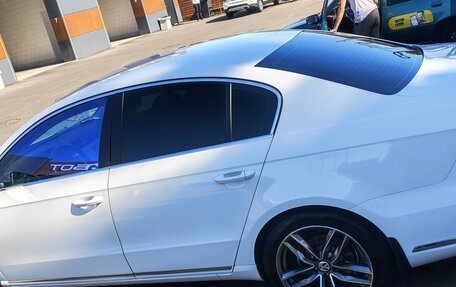 Volkswagen Passat B7, 2012 год, 1 300 000 рублей, 2 фотография