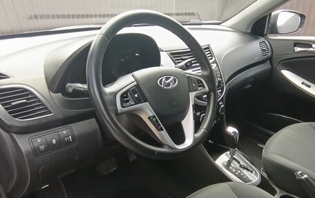 Hyundai Solaris II рестайлинг, 2013 год, 880 000 рублей, 7 фотография