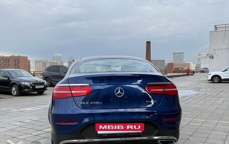 Mercedes-Benz GLC Coupe, 2017 год, 3 890 000 рублей, 4 фотография