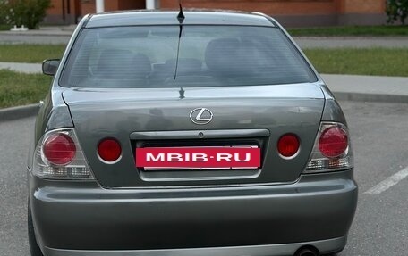 Lexus IS II рестайлинг 2, 2000 год, 870 000 рублей, 6 фотография