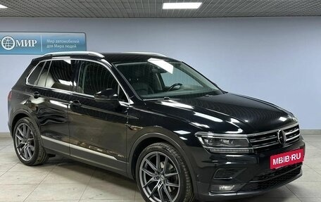 Volkswagen Tiguan II, 2019 год, 2 499 000 рублей, 3 фотография