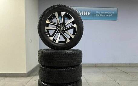 Volkswagen Tiguan II, 2019 год, 2 499 000 рублей, 24 фотография