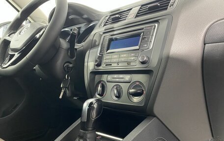 Volkswagen Jetta VI, 2015 год, 1 230 000 рублей, 23 фотография