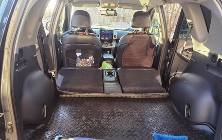 Toyota RAV4, 2007 год, 1 200 000 рублей, 13 фотография