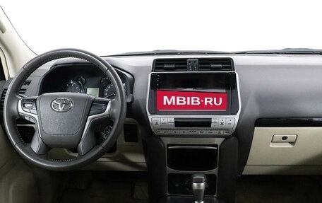 Toyota Land Cruiser Prado 150 рестайлинг 2, 2021 год, 5 699 000 рублей, 12 фотография