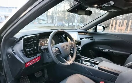Lexus RX IV рестайлинг, 2025 год, 7 000 000 рублей, 19 фотография