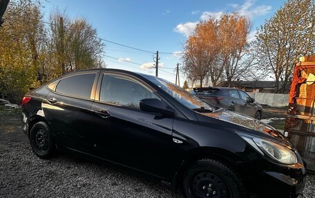 Hyundai Solaris II рестайлинг, 2012 год, 700 000 рублей, 2 фотография