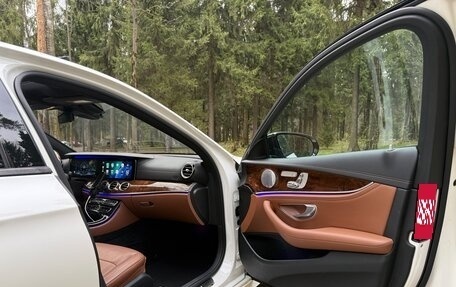 Mercedes-Benz E-Класс, 2016 год, 4 290 000 рублей, 20 фотография