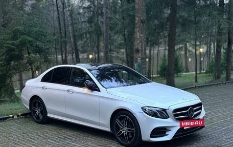 Mercedes-Benz E-Класс, 2016 год, 4 290 000 рублей, 30 фотография