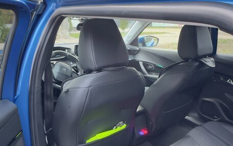 Peugeot 2008 II, 2021 год, 1 650 000 рублей, 9 фотография