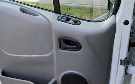 Opel Vivaro A рестайлинг, 2010 год, 1 400 000 рублей, 15 фотография