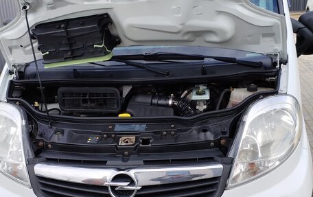 Opel Vivaro A рестайлинг, 2010 год, 1 400 000 рублей, 17 фотография