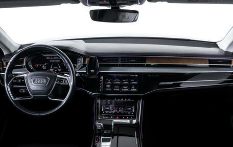 Audi A8, 2019 год, 5 500 000 рублей, 18 фотография