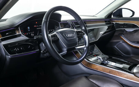 Audi A8, 2019 год, 5 500 000 рублей, 22 фотография
