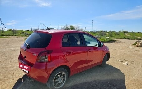Toyota Yaris III рестайлинг, 2007 год, 420 000 рублей, 5 фотография