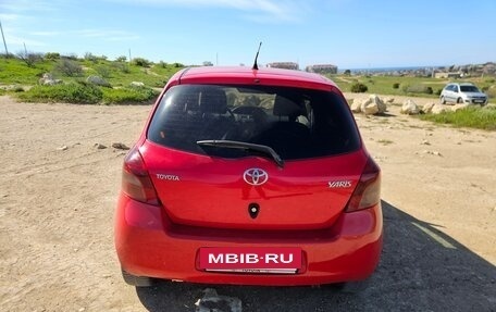 Toyota Yaris III рестайлинг, 2007 год, 420 000 рублей, 11 фотография