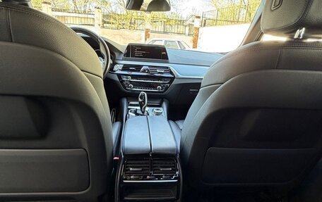 BMW 5 серия, 2019 год, 4 300 000 рублей, 14 фотография