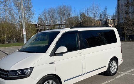 Volkswagen Caravelle T6 рестайлинг, 2018 год, 3 400 000 рублей, 8 фотография