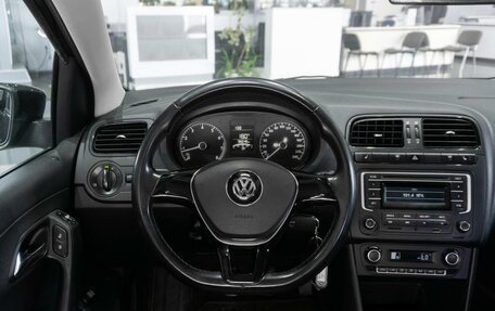 Volkswagen Polo VI (EU Market), 2015 год, 999 000 рублей, 11 фотография