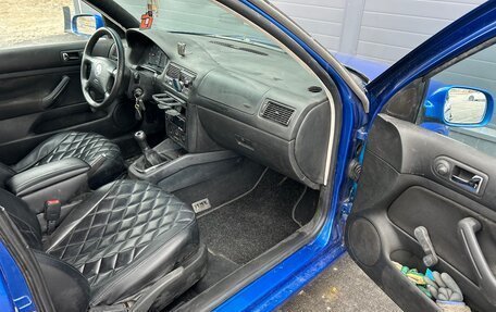 Volkswagen Golf IV, 2000 год, 300 000 рублей, 38 фотография