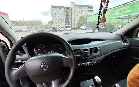 Renault Laguna III рестайлинг, 2008 год, 420 000 рублей, 23 фотография
