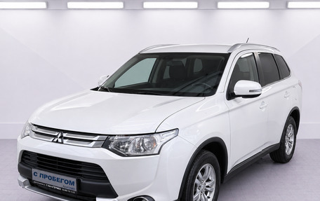 Mitsubishi Outlander III рестайлинг 3, 2014 год, 1 675 000 рублей, 1 фотография