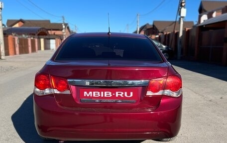 Chevrolet Cruze II, 2010 год, 450 000 рублей, 5 фотография