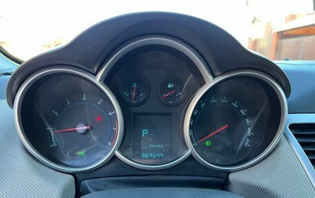 Chevrolet Cruze II, 2010 год, 450 000 рублей, 11 фотография