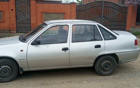 Daewoo Nexia I рестайлинг, 2010 год, 350 000 рублей, 2 фотография