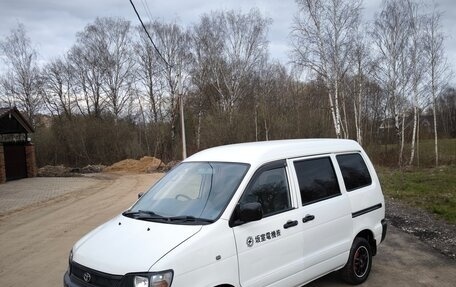 Toyota Town Ace III, 1999 год, 570 000 рублей, 2 фотография