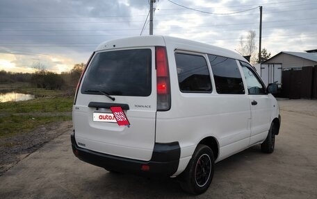 Toyota Town Ace III, 1999 год, 570 000 рублей, 3 фотография