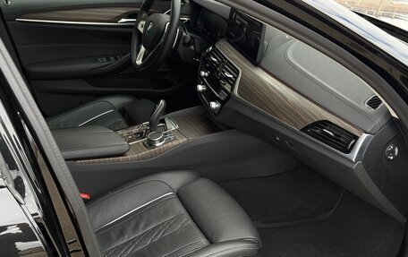 BMW 5 серия, 2022 год, 4 050 000 рублей, 6 фотография