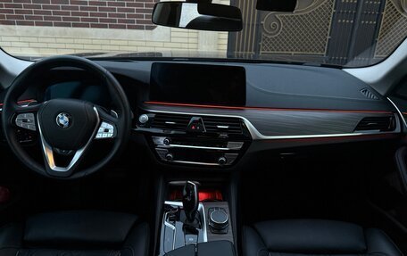 BMW 5 серия, 2022 год, 4 050 000 рублей, 13 фотография