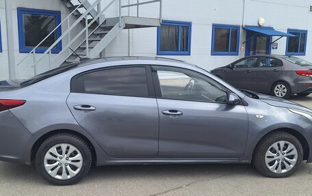 KIA Rio IV, 2018 год, 680 000 рублей, 3 фотография
