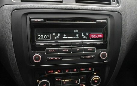 Volkswagen Jetta VI, 2012 год, 900 000 рублей, 7 фотография