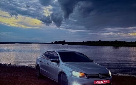 Volkswagen Passat B7, 2011 год, 830 000 рублей, 1 фотография
