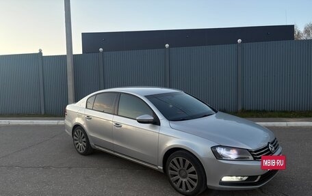 Volkswagen Passat B7, 2011 год, 830 000 рублей, 3 фотография