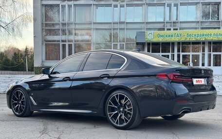BMW 5 серия, 2022 год, 5 390 000 рублей, 9 фотография