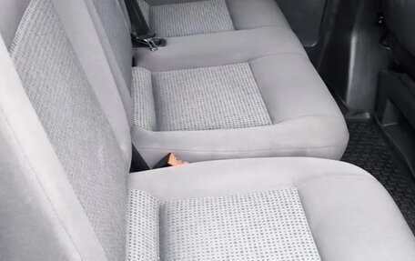 Volkswagen Caravelle T5, 2008 год, 1 440 000 рублей, 5 фотография
