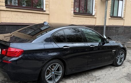 BMW 5 серия, 2014 год, 1 850 000 рублей, 3 фотография