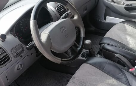 Hyundai Accent II, 2004 год, 410 000 рублей, 10 фотография