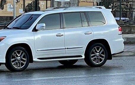 Lexus LX III, 2013 год, 4 100 000 рублей, 1 фотография