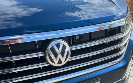 Volkswagen Touareg III, 2019 год, 4 300 000 рублей, 8 фотография