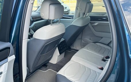 Volkswagen Touareg III, 2019 год, 4 300 000 рублей, 35 фотография