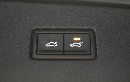 Volkswagen Tiguan II, 2018 год, 2 970 000 рублей, 8 фотография